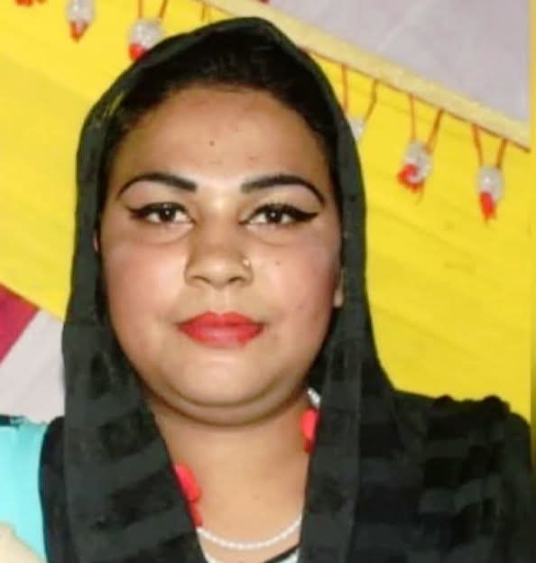 রায়পুরায় (নরসিংদী)  রাতে বাড়ি থেকে ডেকে নিয়ে তৃতীয় লিঙ্গের এক ব্যক্তিকে ছুরিকাঘাতে  হত্যা।