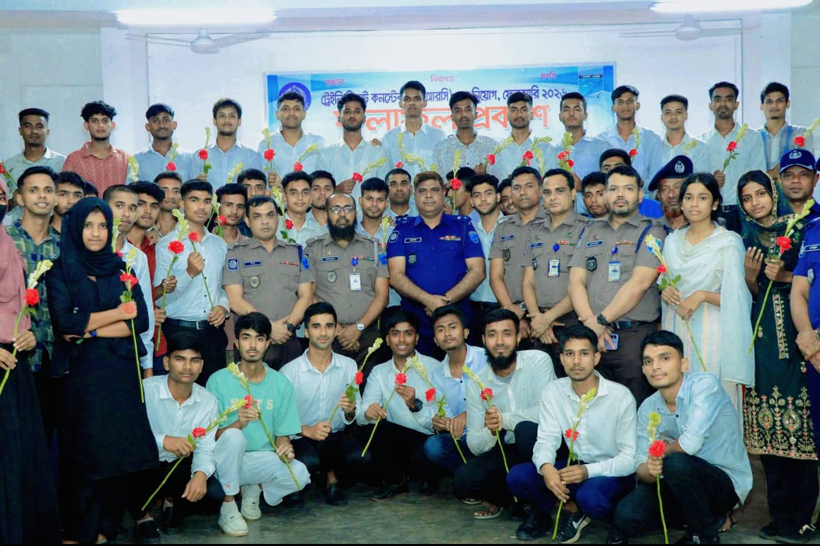 ১৩৫ টাকায় পুলিশে চাকরি: স্বপ্নপূরণ ৪২ তরুণের, মেধা ও যোগ্যতায় সম্পন্ন টিআরসি নিয়োগ।