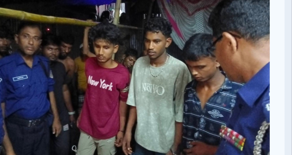 কলাপাড়ায় কিশোরকে ছুরিকাঘাতে হত্যা, আটক-৩