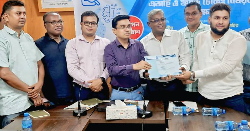 গৌরনদীতে সাংবাদিকদের জন্য এআই ও ফ্যাক্ট চেকিং বিষয়ক প্রশিক্ষণের উদ্বোধন।