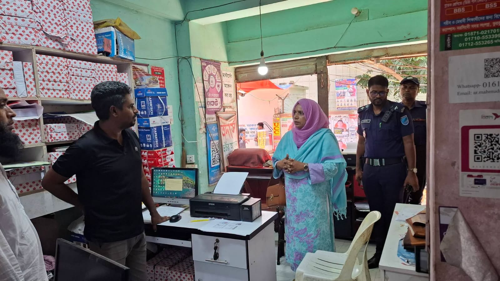 নরসিংদীতে মোবাইল কোর্ট ২টি দোকানে অর্থ দন্ড ও সিলগালা।
