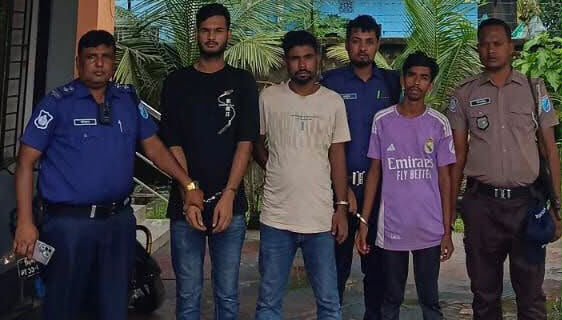 মাদারীপুরে ৭ মামলার ওয়ারেন্টভুক্ত আসামি ইয়াছিনসহ ৩ জন গ্রেফতার