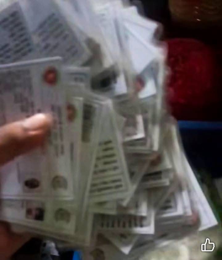 দুলালপুর ভিটিচিনাদীর শফিকুল ইয়াবাসহ আটক, বাড়িতে তল্লাশী কালে প্রচুর ভুয়া এনআইডি কার্ড উদ্ধার!
