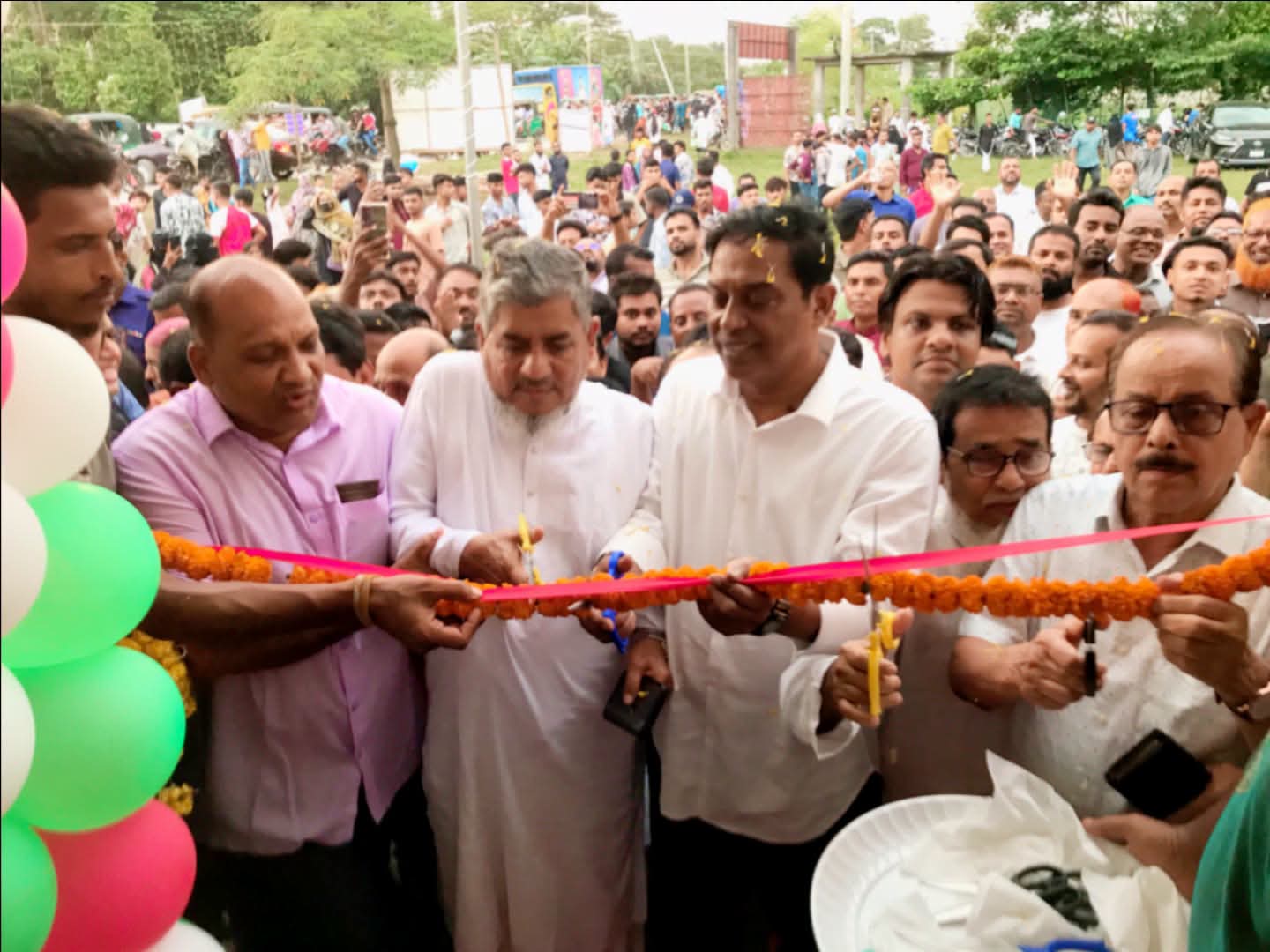 নরসিংদীর শিবপুরে মাসব্যাপী শিল্প ও পণ্য মেলার উদ্বোধন!