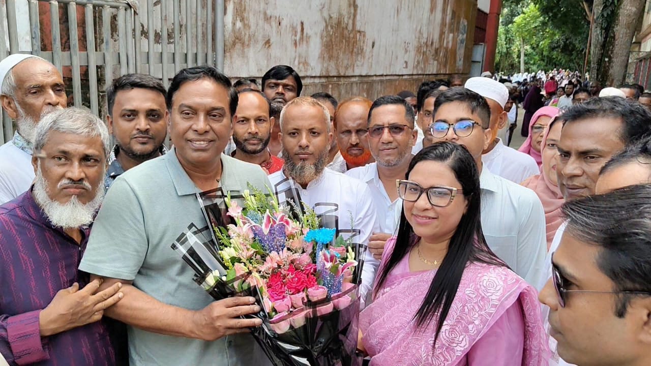 শিক্ষার পাশাপাশি নীতি-নৈতিকতা শিক্ষা দিতে হবে ফারজানা ইয়াসমিন উপজেলা নির্বাহী অফিসার!
