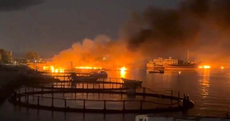 ইরানের পাঁচটি তেলবাহী  ট্যাঙ্কারে মার্কিন যুক্তরাষ্ট্রের বিমান হামলা!