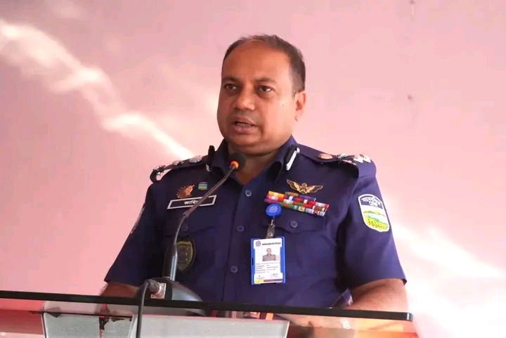 বাংলাদেশ পুলিশের অধস্তন কর্মকর্তা ও কর্মচারীদের বিভাগীয় পদোন্নতি বহুনির্বাচনী (এমসিকিউ) পরীক্ষা-২০২৬ উপলক্ষে প্রেস ব্রিফিং!