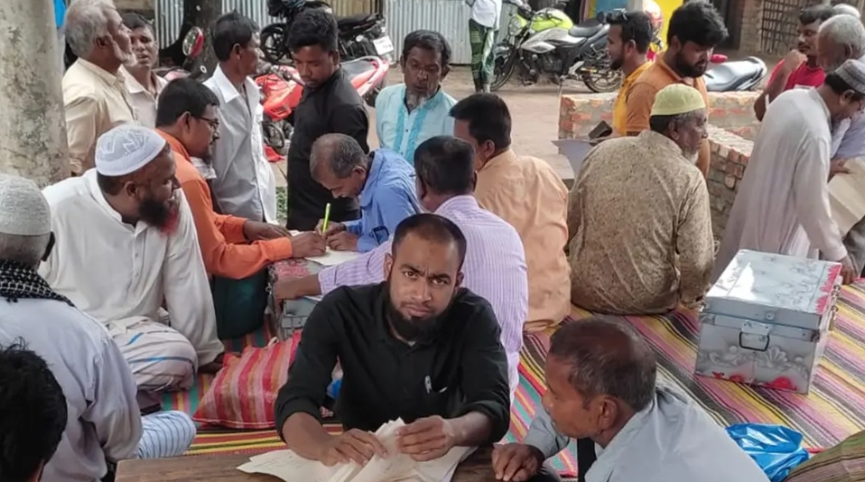 ঠাকুরগাঁওয়ে দলিল লেখক সমিতির নামে চাঁদা আদায়ের অভিযোগ!