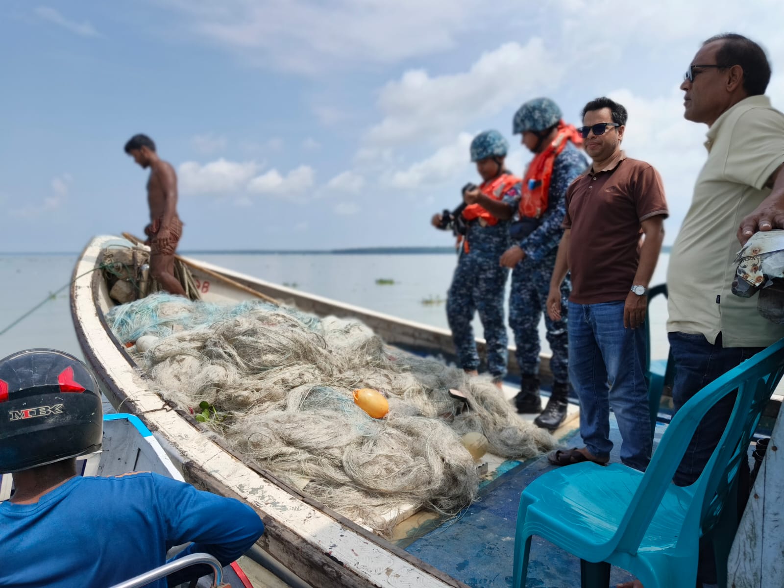 গলাচিপায় মা ইলিশ সংরক্ষণ অভিযানে আটক ৩, মোবাইল কোর্টে কারাদণ্ড।