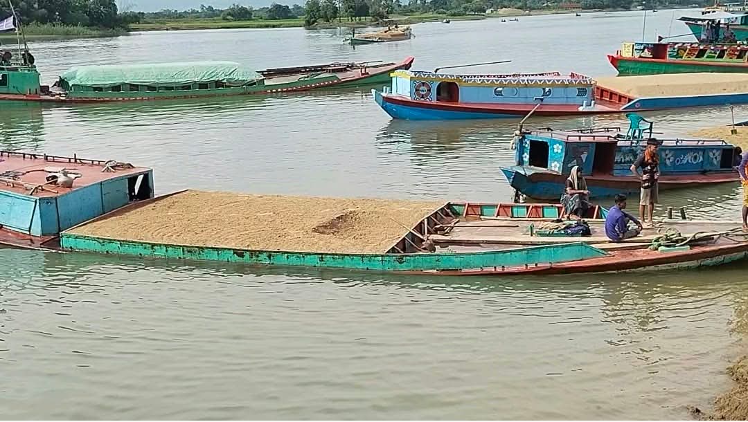 তাহিরপুরে নদীনির্ভর অর্থনীতিতে গতি ফেরার আশা, শনিবার খুলছে জাদুকাটা!