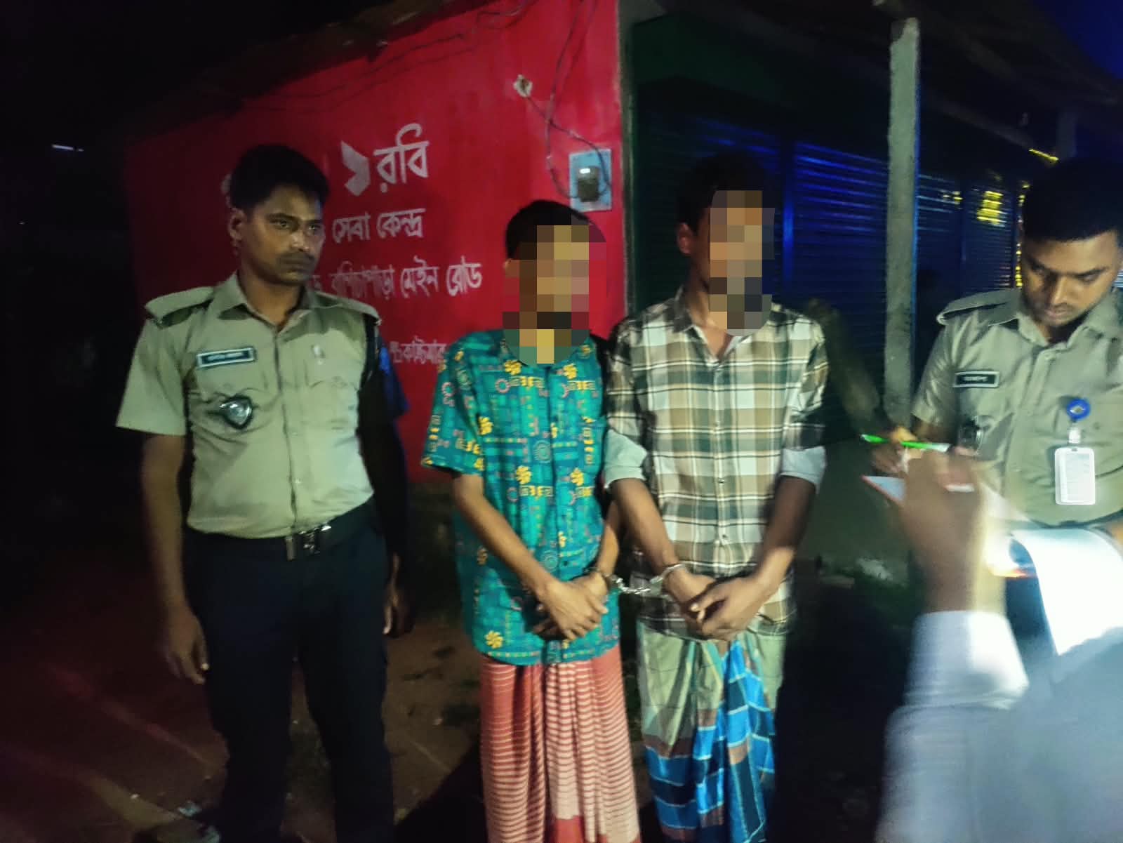 মাদকবিরোধী অভিযানে দূর্গাপুরে ২ জন আটক, মোবাইল কোর্টে সাজা!