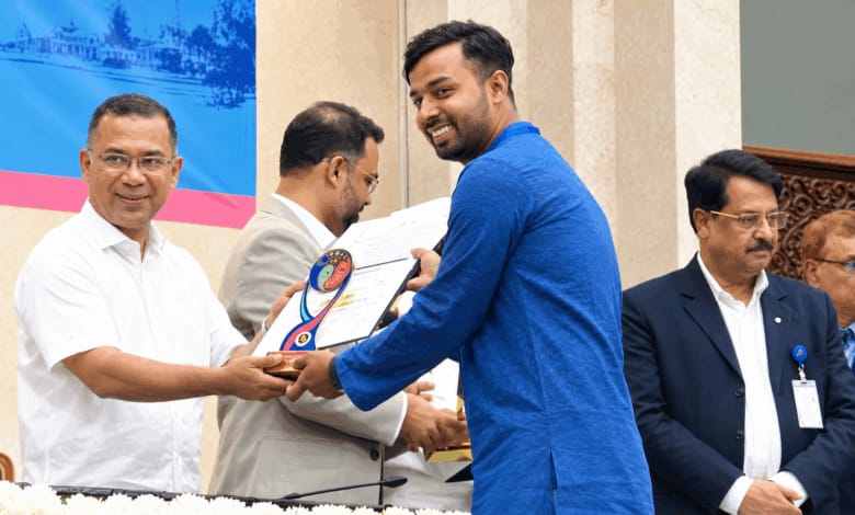 রাঙামাটির কৃতি সন্তান মো. সাইমুন ইসলাম পেলেন ইয়্যুথ ভলান্টিয়ার অ্যাওয়ার্ড ২০২৬