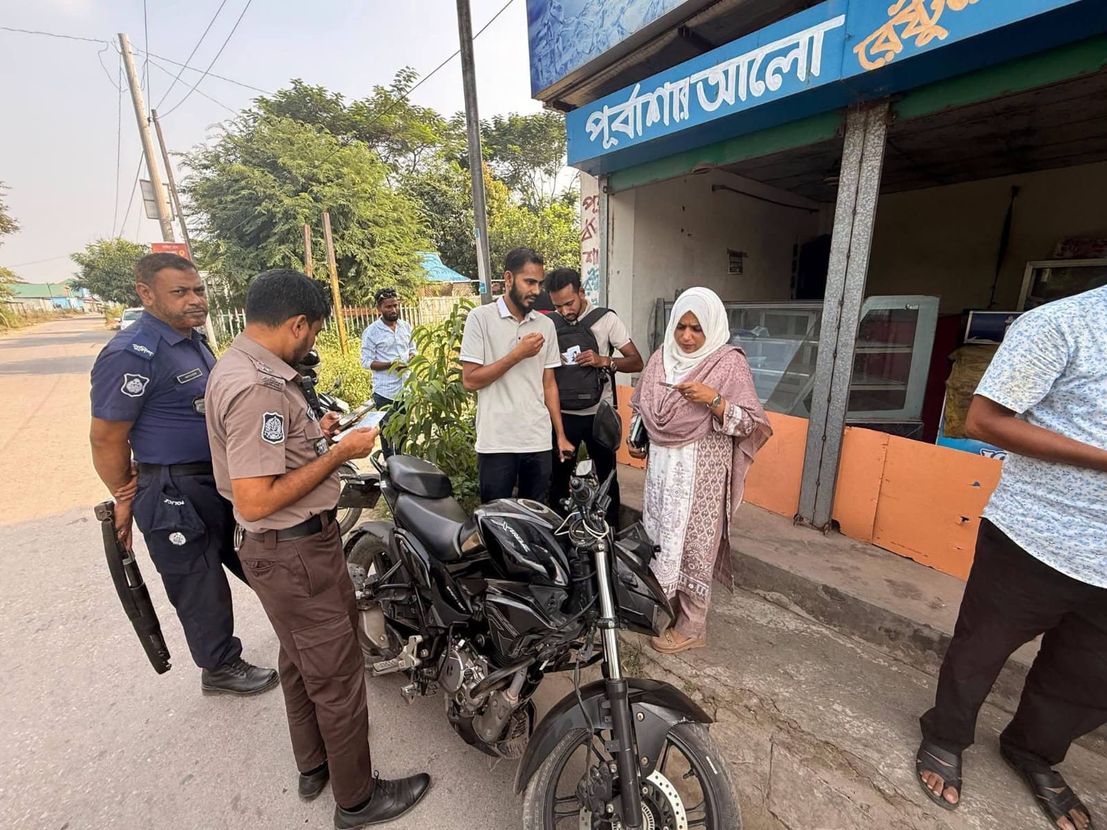 নরসিংদীতে জনস্বার্থে মোবাইল কোর্ট!
