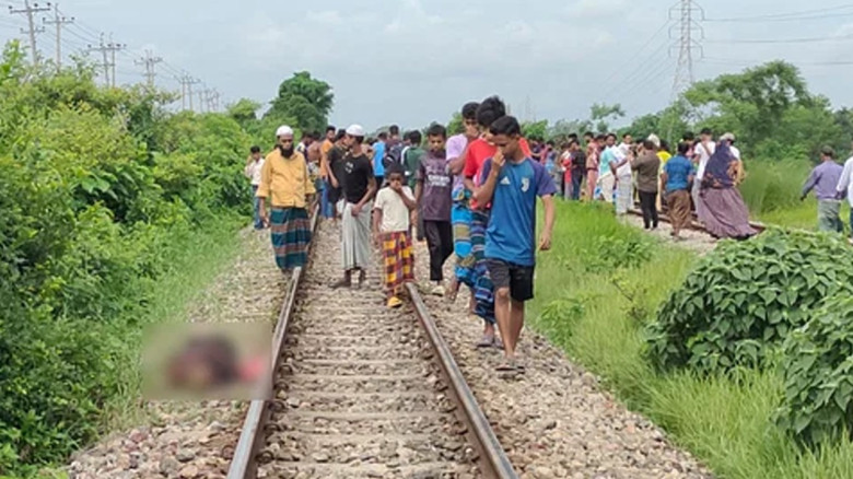 নরসিংদীতে ট্রেনের ধাক্কায় এক অজ্ঞাত ব্যক্তির মৃত্যু!